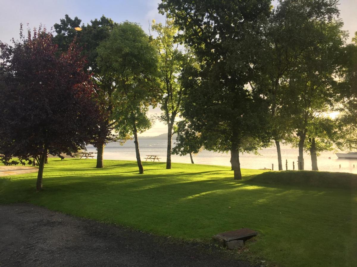 Lakeside Cottage Killaloe Esterno foto